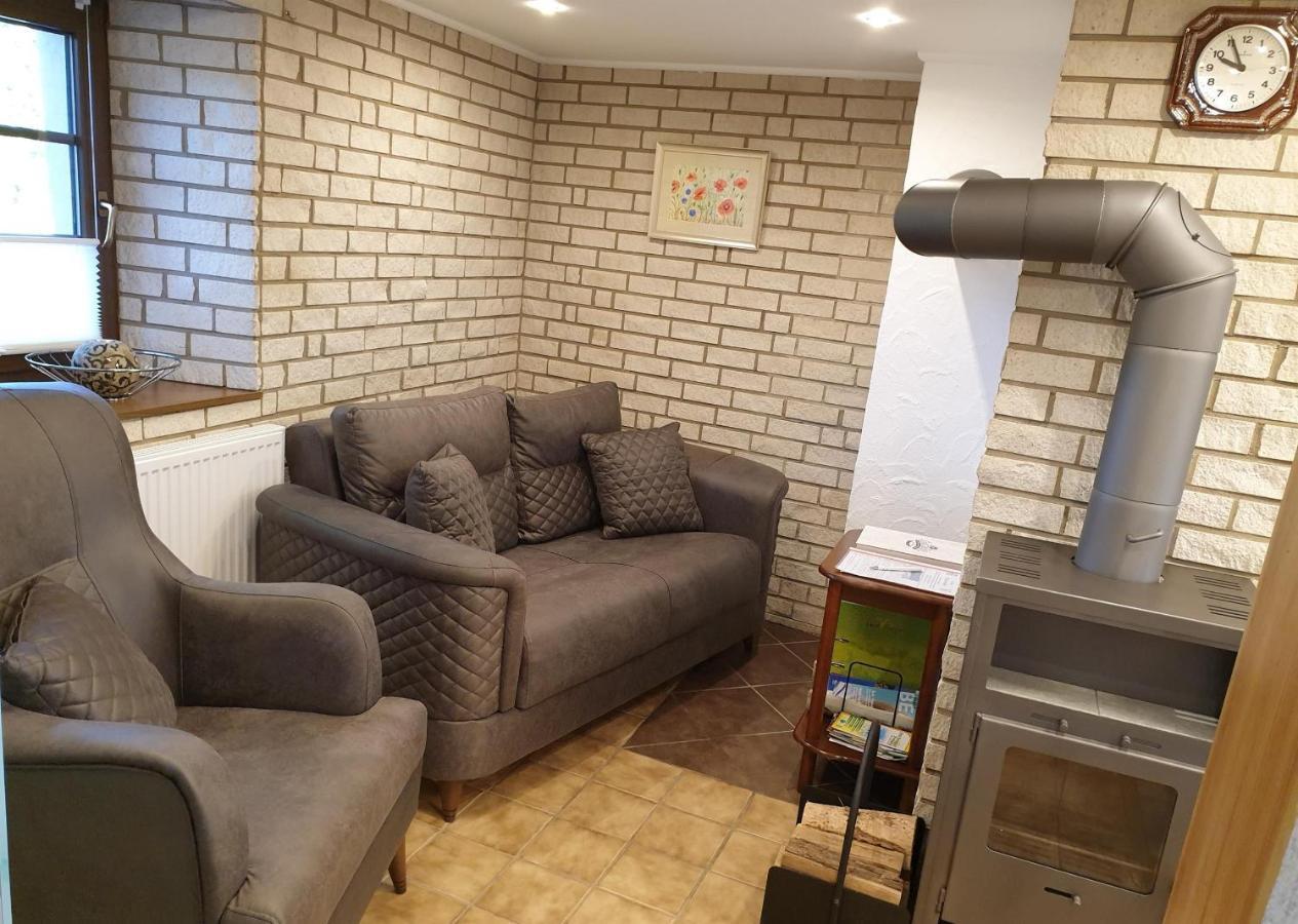 Ferienwohnung Huegelhaus Plutscheid Екстер'єр фото