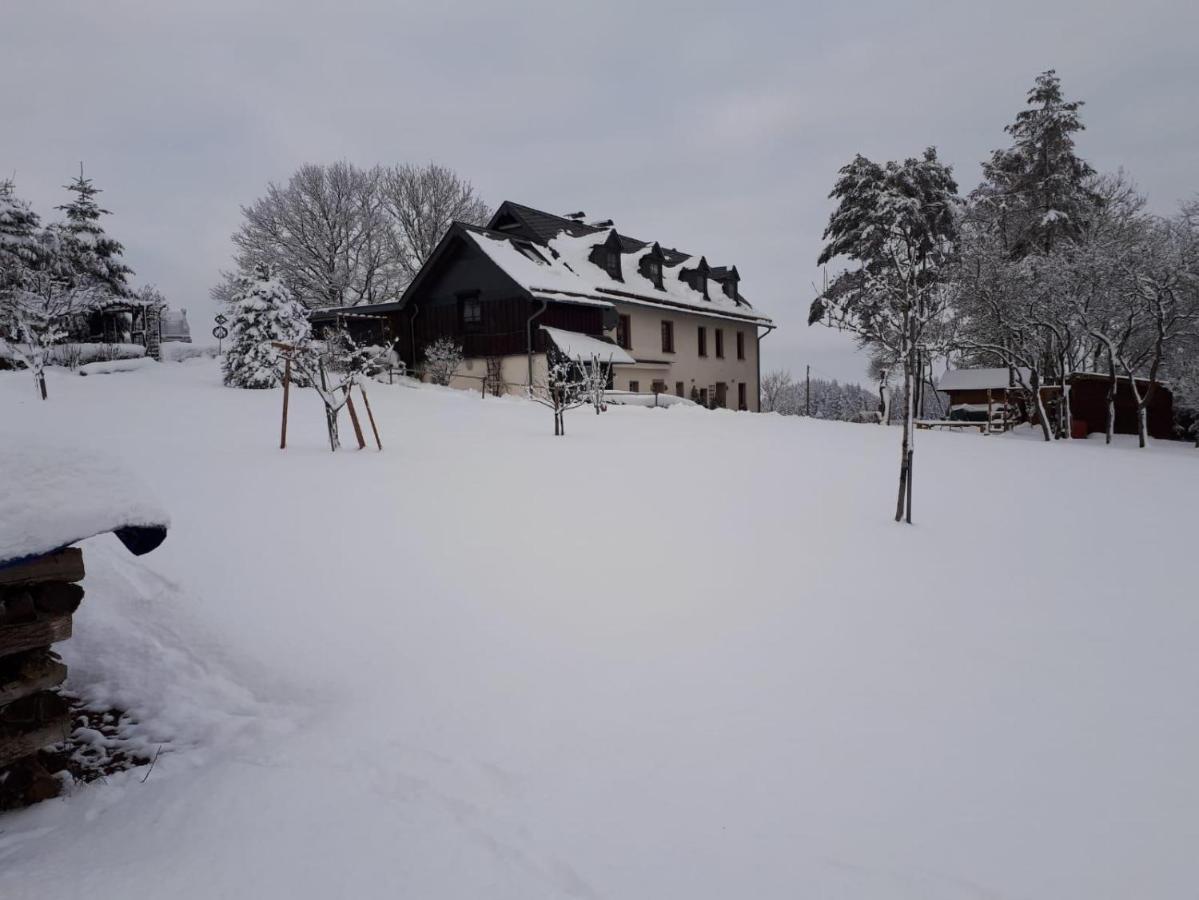 Ferienwohnung Huegelhaus Plutscheid Екстер'єр фото