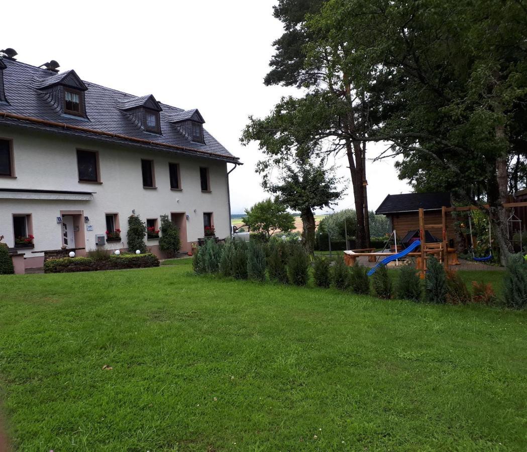 Ferienwohnung Huegelhaus Plutscheid Екстер'єр фото